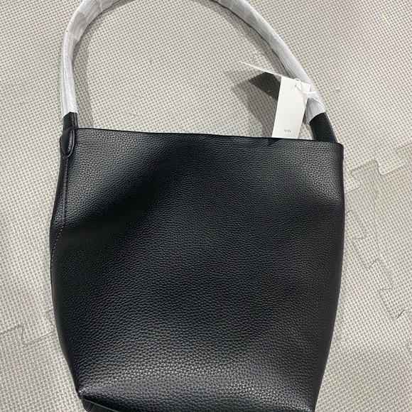 NWT Small Classic Tote Bag Purse Timeless Design Small Black Pebbled fauxLeather - Picture 6 of 11